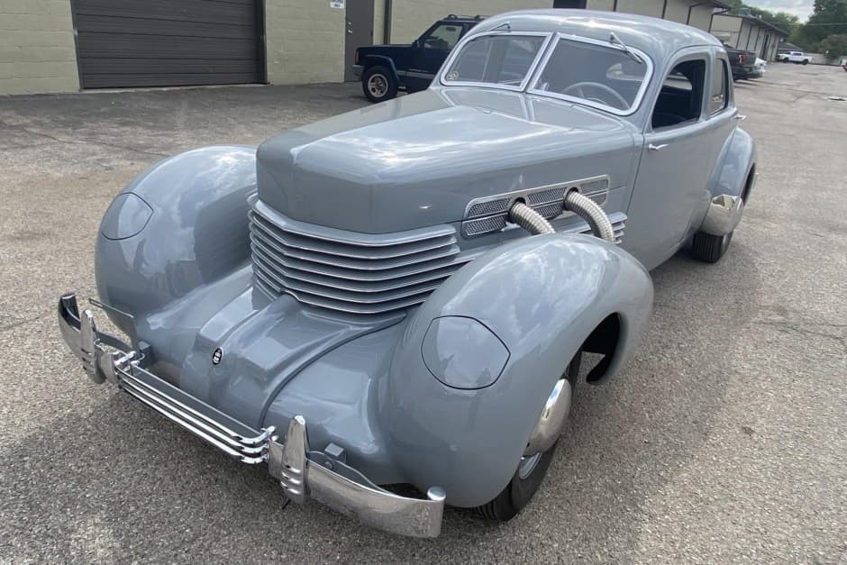 1937 Cord 810/812 sold for $95,000