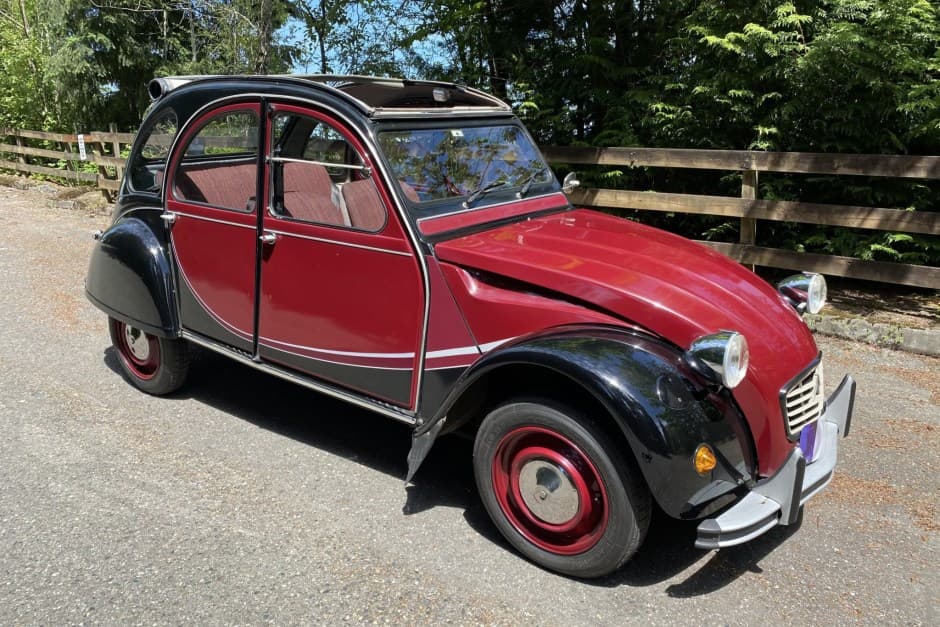 1972 Citroen 2CV sold for $20,000