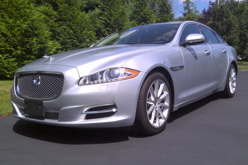 2011 Jaguar X351 XJ (2010-2019) sold for $15,500