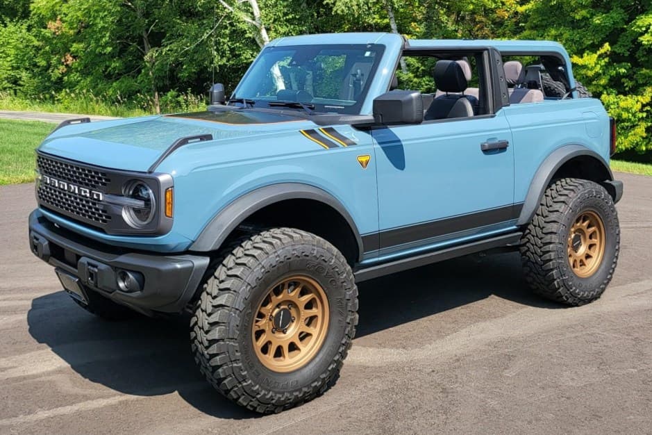 2022 Ford Bronco U725 sold for $39,000