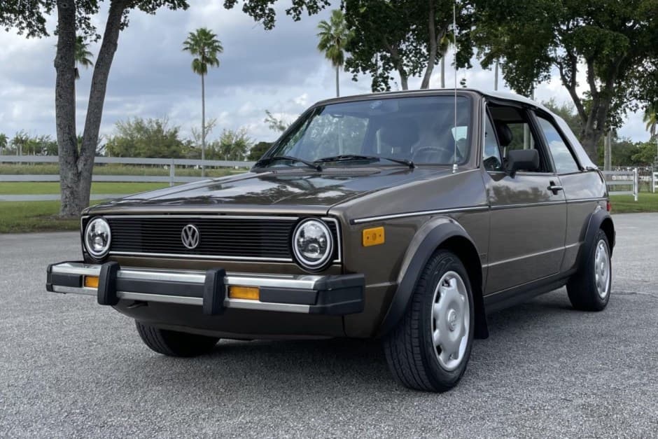 1984 Volkswagen Golf/Rabbit Cabriolet sold for $8,900