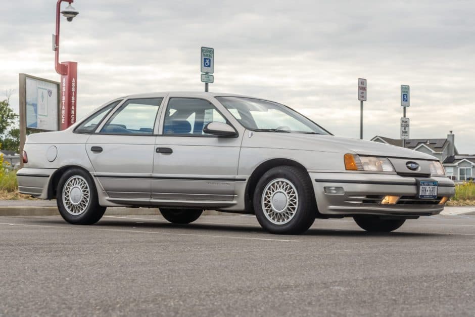 1990 Ford Taurus SHO sold for $13,000