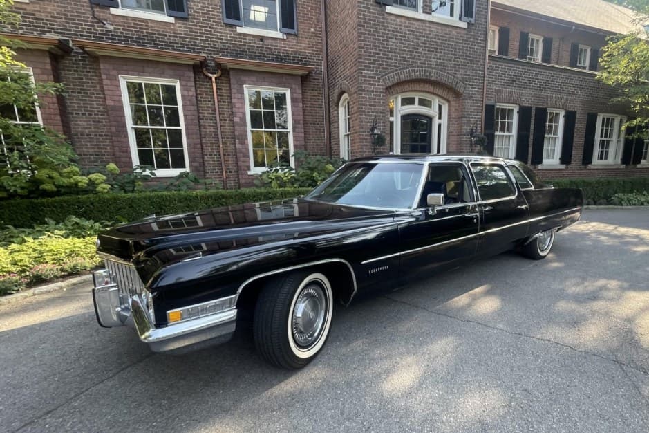 1971 Cadillac Series 75/Fleetwood sold for $40,000