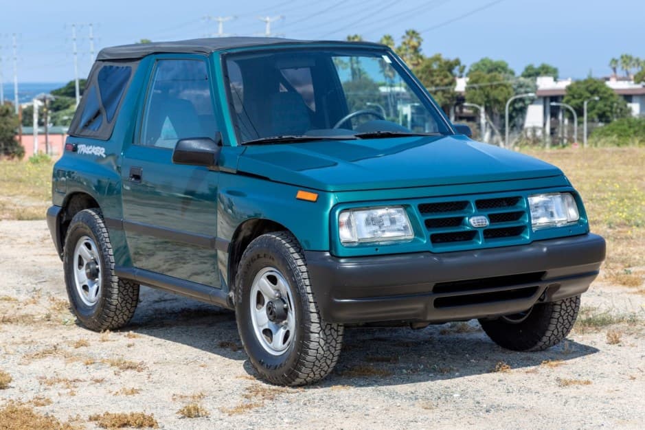 1997 Geo Tracker/Suzuki Sidekick sold for $16,250