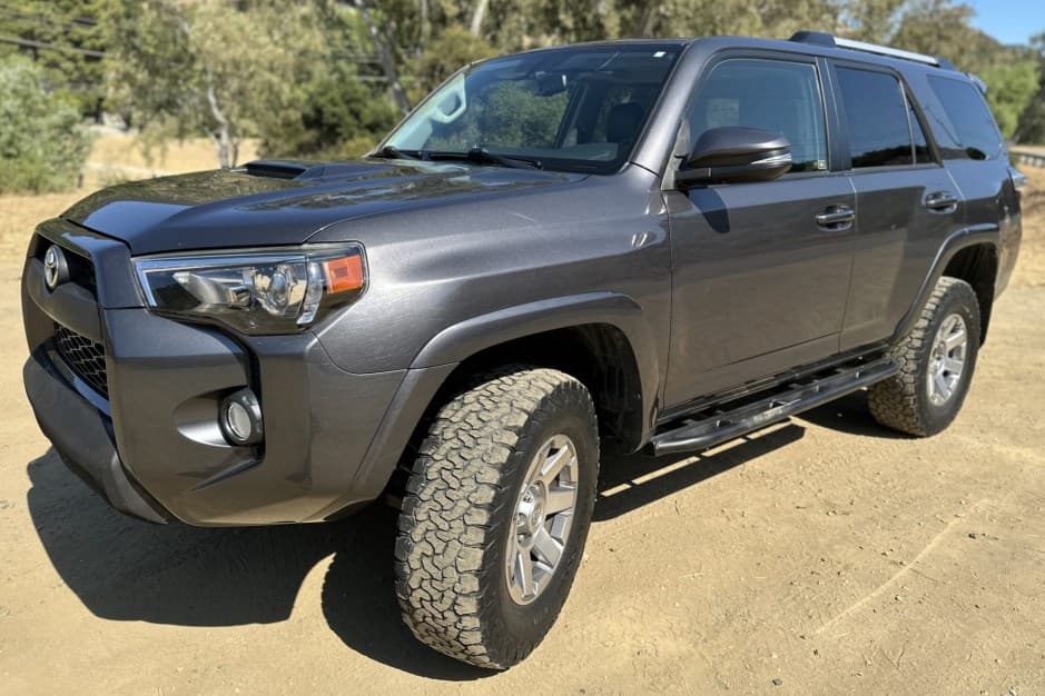 2016 Toyota 4Runner (N280) sold for $29,500