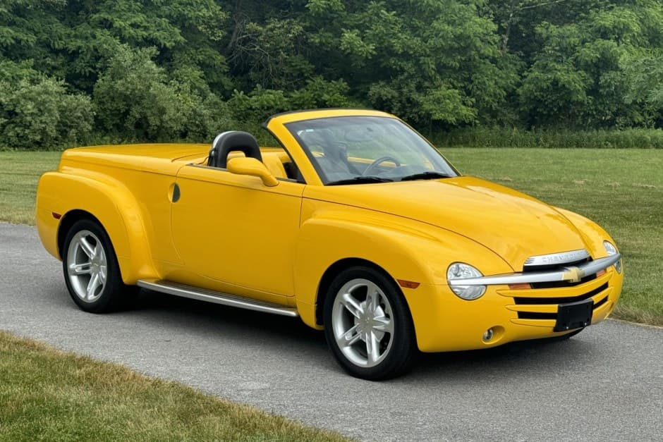 2004 Chevrolet SSR sold for $22,000