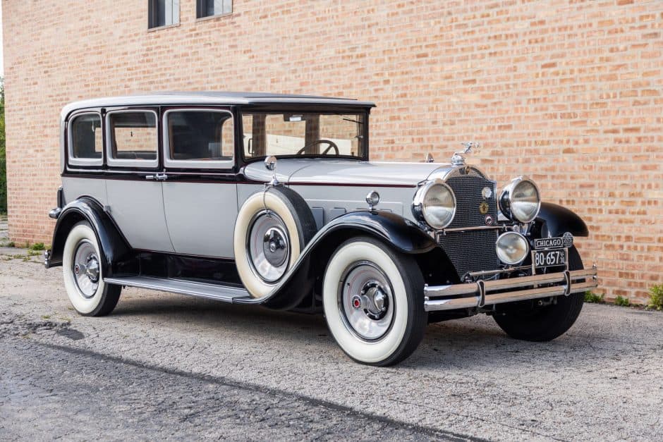 1930 Packard Eight sold for $66,000