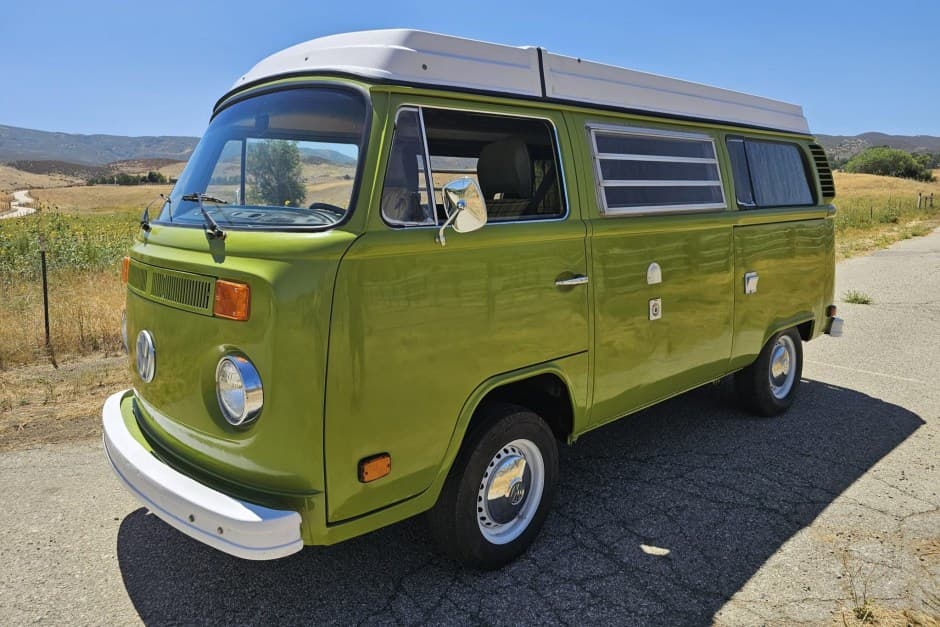 1977 Volkswagen Bay-Window Camper sold for $16,500
