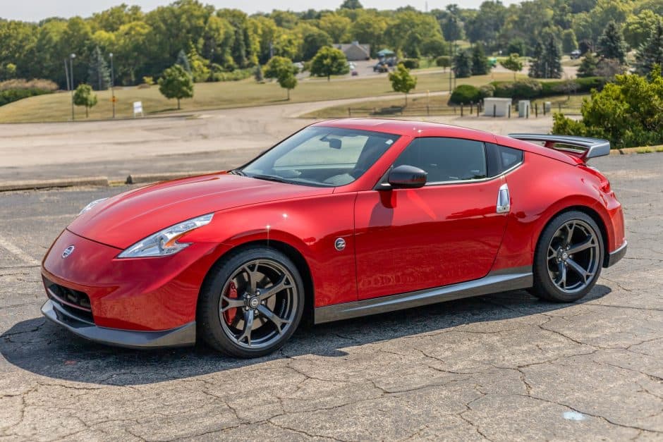 2014 Nissan 370Z sold for $32,000