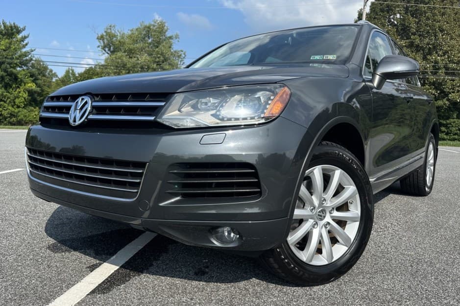 2012 Volkswagen Touareg sold for $13,000