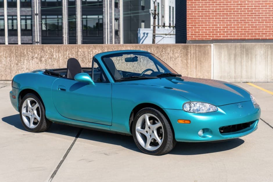2003 Mazda NB MX-5 Miata sold for $10,500