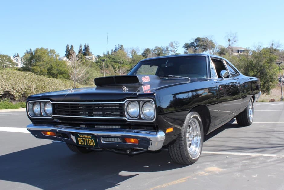 1969 Plymouth Road Runner sold for $42,500