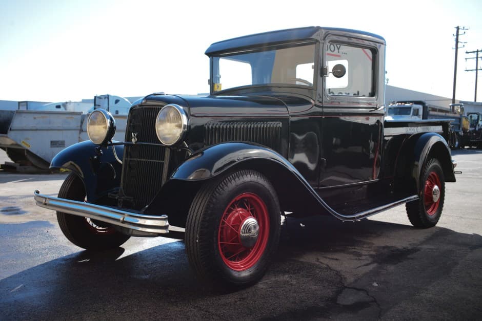 1933 Ford Pickup 1932-1934 & sold for $9,200