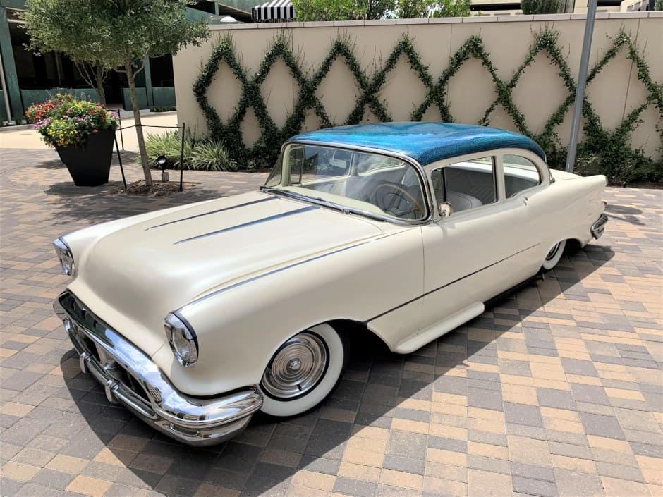 1956 Oldsmobile 88 sold for $20,250