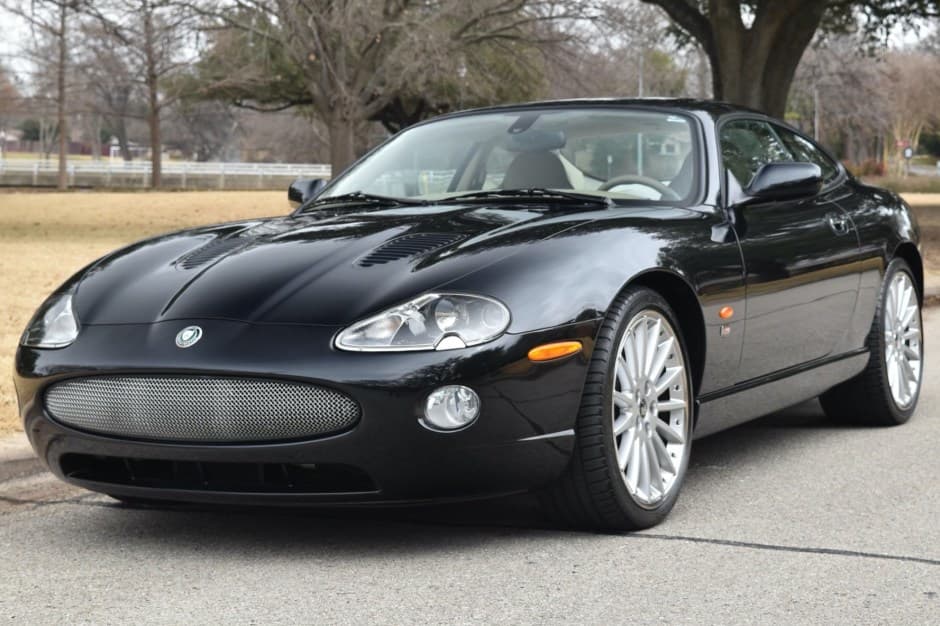 2006 Jaguar XKR sold for $32,000