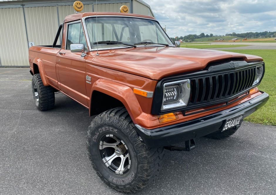 1983 Jeep Pickup sold for $25,000