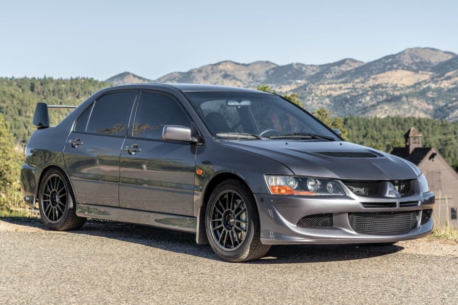 2005 Mitsubishi Lancer Evolution sold for $30,250