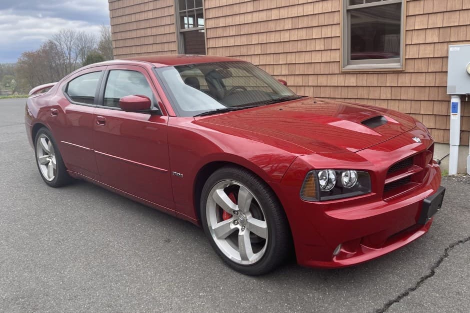 2006 Dodge Charger sold for $33,899