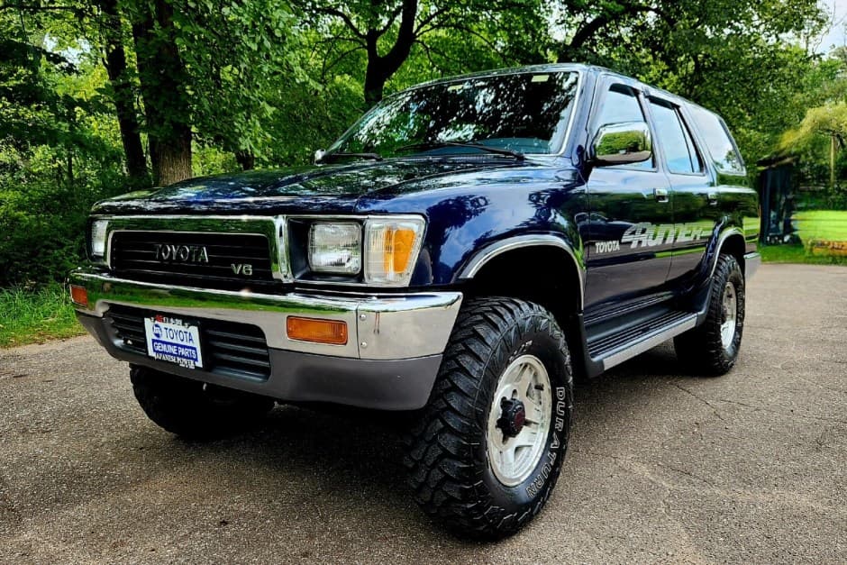 1991 Toyota 4Runner (N120) sold for $15,500