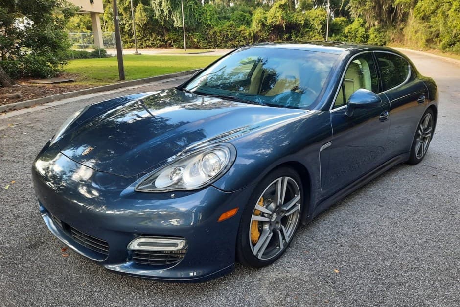 2010 Porsche Panamera sold for $27,250