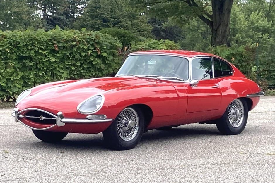 1965 Jaguar XKE Series I sold for $52,000