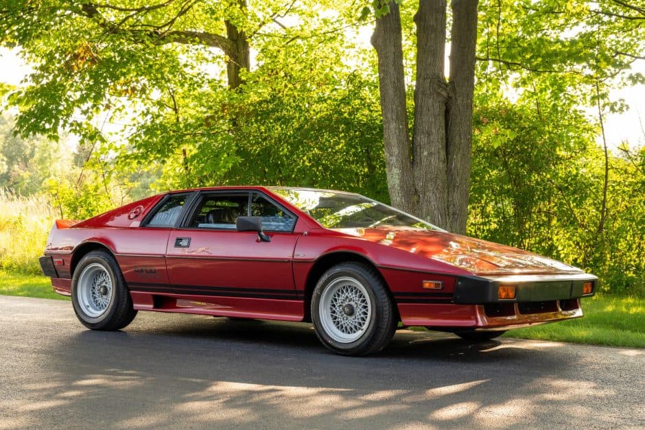 1983 Lotus Esprit sold for $47,000