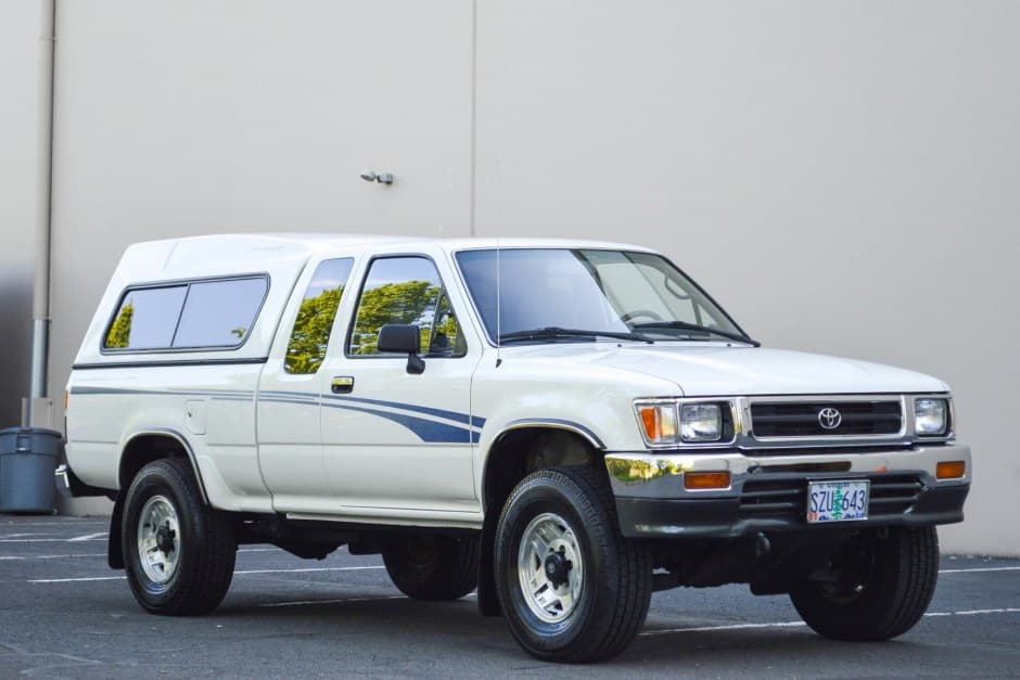 1993 Toyota Pickup (N80/90/100/110 1989-1997) sold for $14,000
