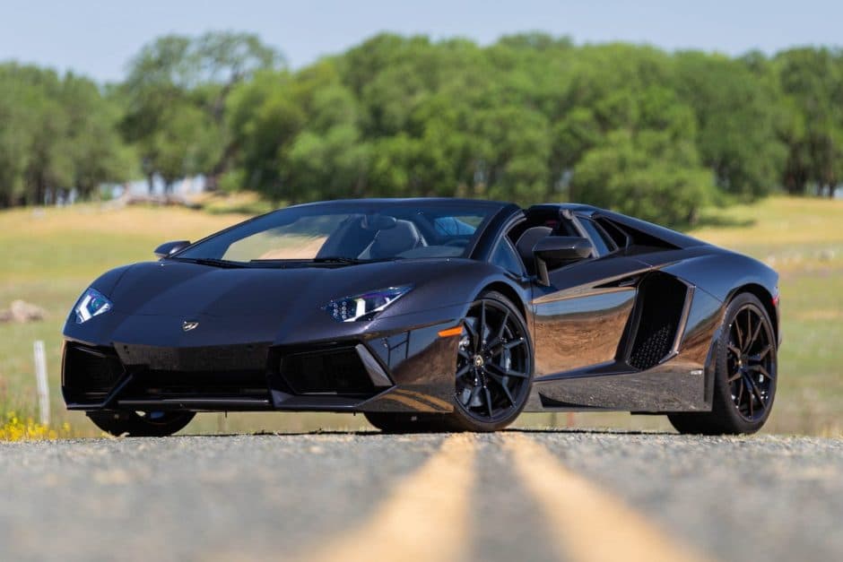 2015 Lamborghini Aventador sold for $303,000