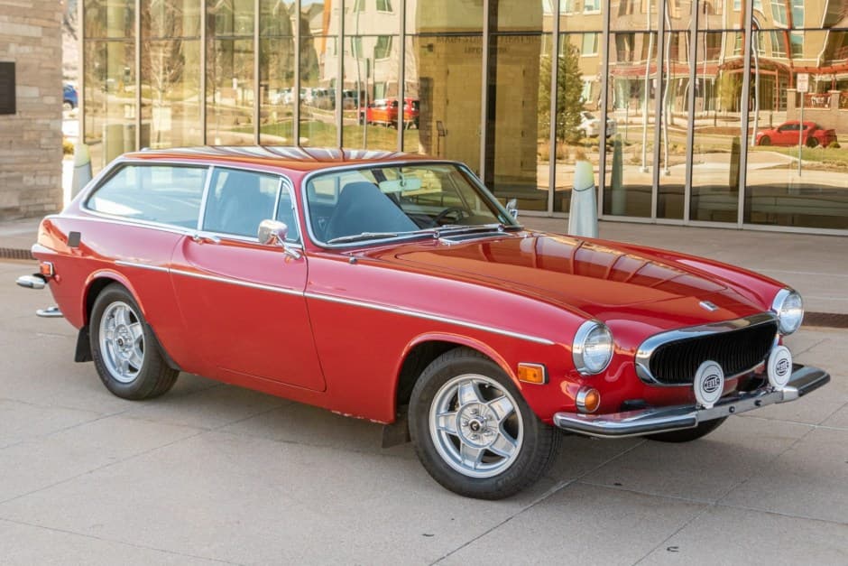 1973 Volvo 1800ES sold for $17,000