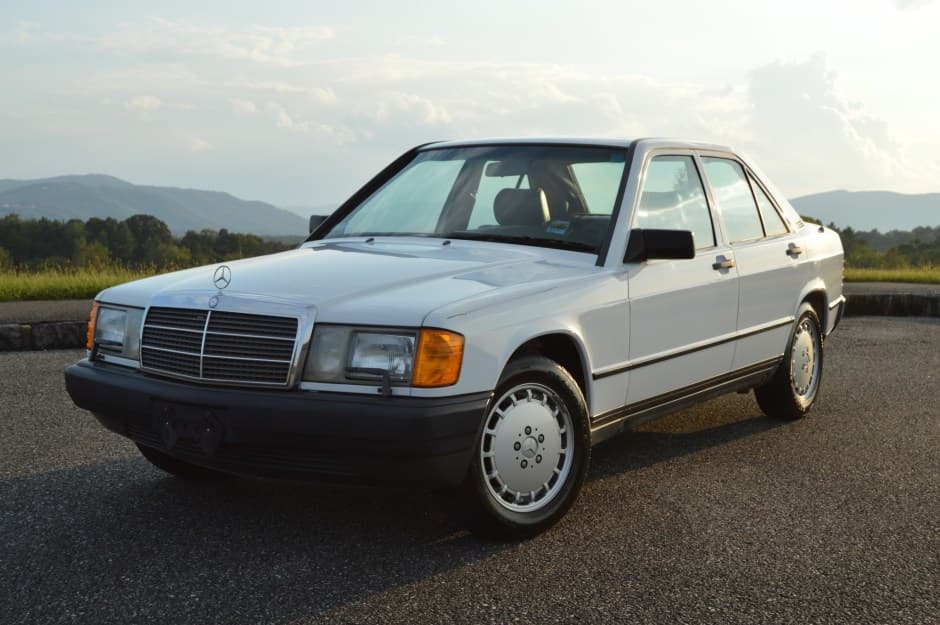 1988 Mercedes-Benz W201 190 sold for $9,500