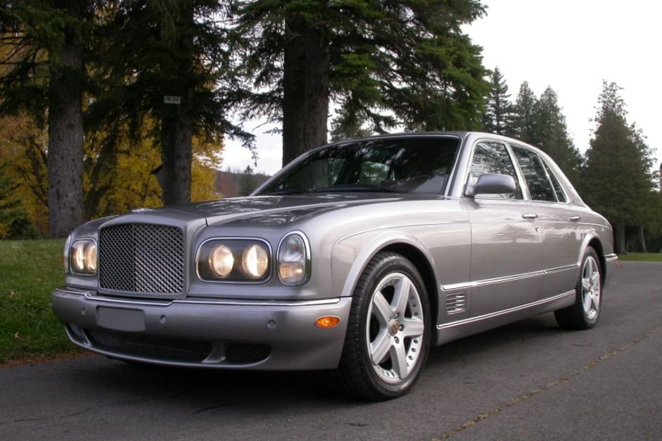 2004 Bentley Arnage sold for $35,250
