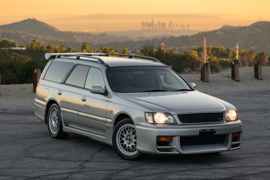 1998 Nissan  sold for $40,669