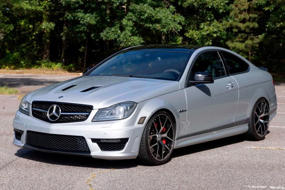 2015 Mercedes-Benz W204 C63 AMG sold for $38,250