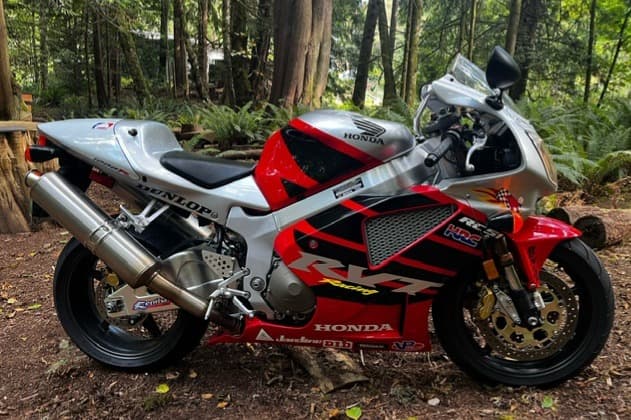 2004 Honda RC51 sold for $12,500