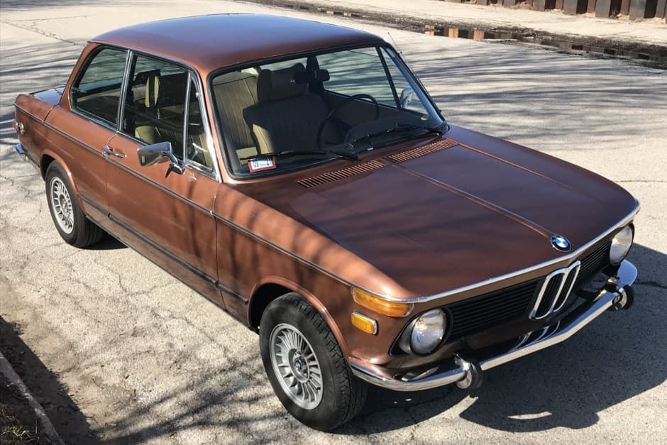 1976 BMW 2002 sold for $17,500