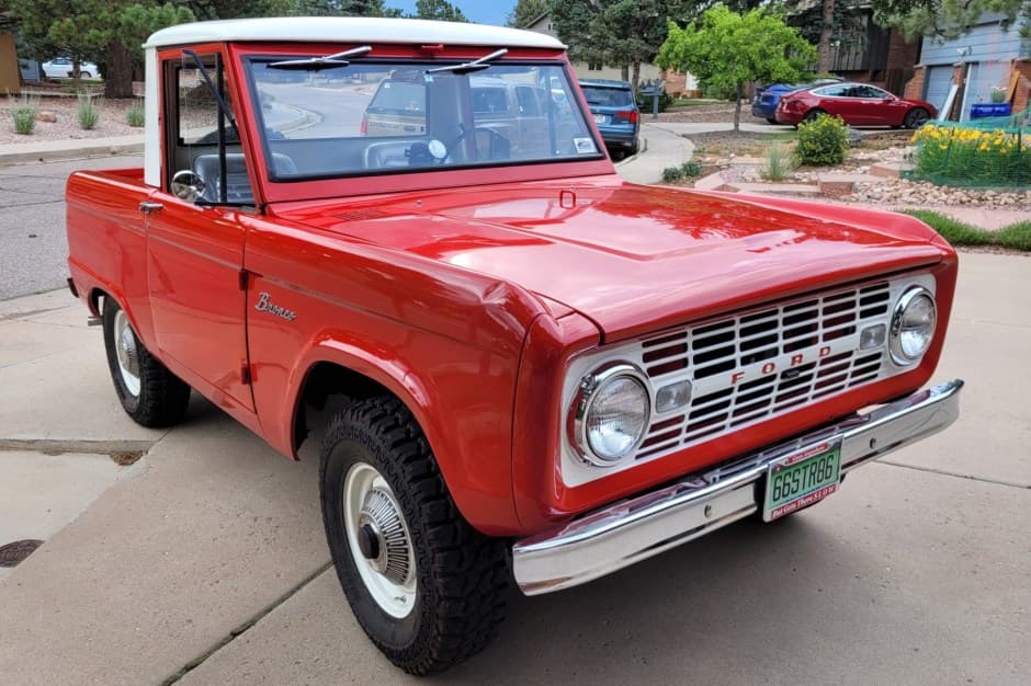 1966 Ford Bronco U13/U14/U15 1966-1977 sold for $30,000