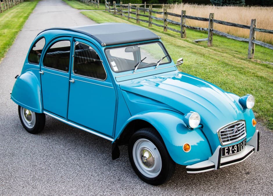 1982 Citroen 2CV sold for $17,750