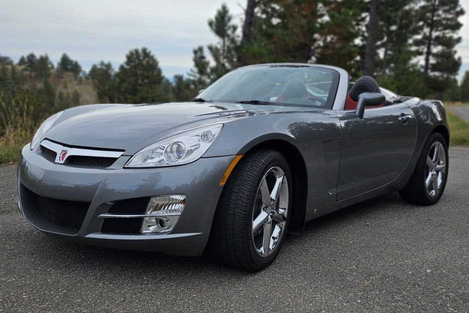 2007 Saturn Sky sold for $21,250