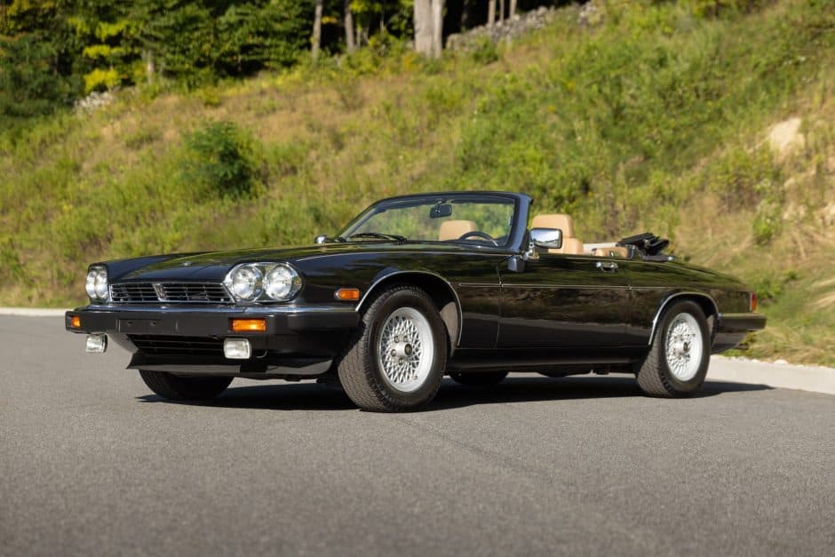 1990 Jaguar XJS sold for $21,000