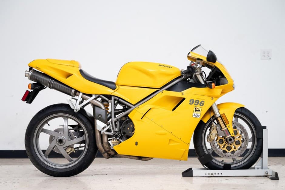 2001 Ducati 996 sold for $8,500