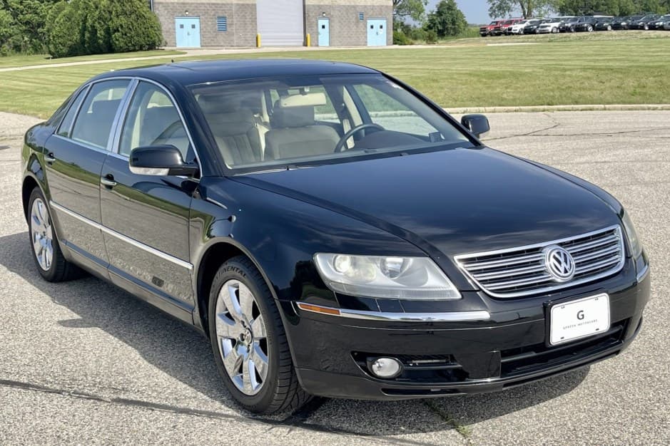 2004 Volkswagen Phaeton sold for $12,890