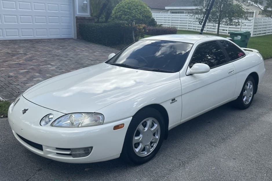 1994 Toyota  sold for $12,500