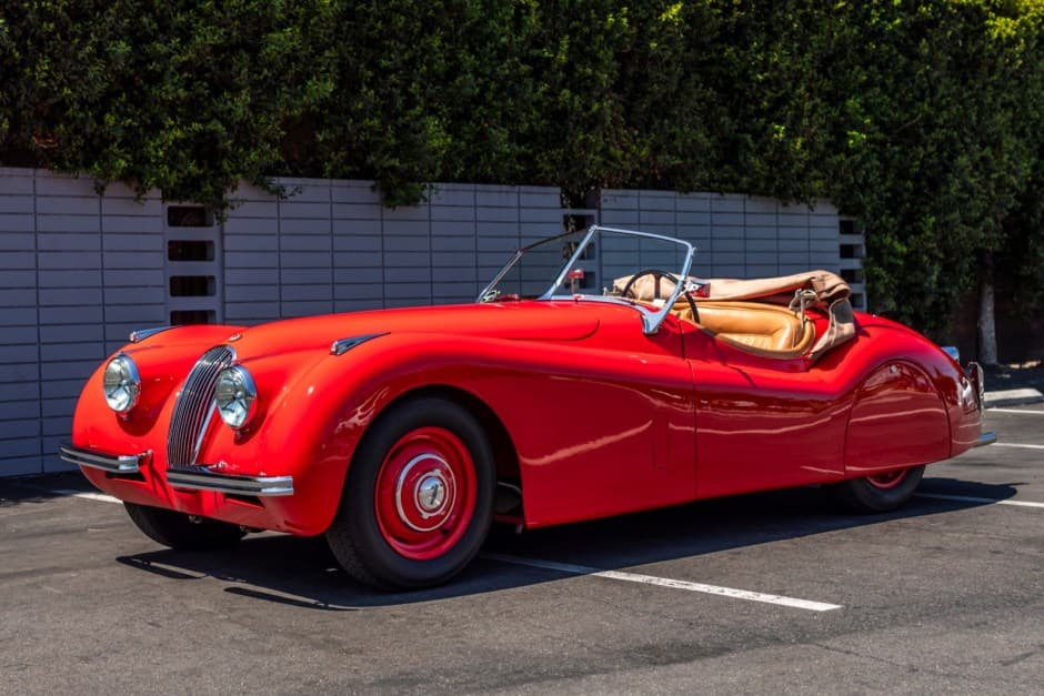 1952 Jaguar XK120 sold for $72,222