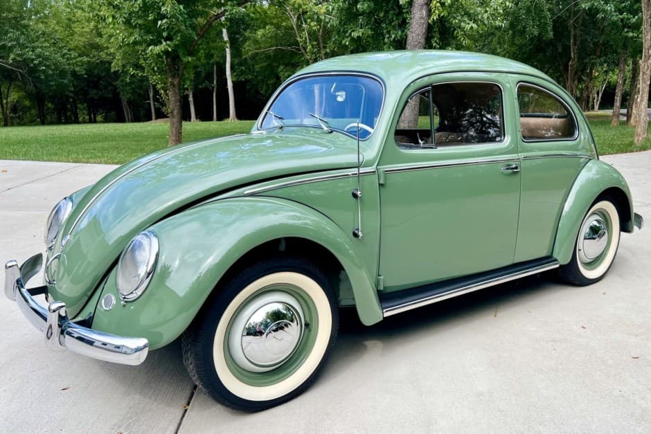 1955 Volkswagen Beetle (Oval Window) sold for $35,251