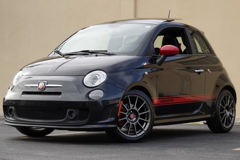 2013 Fiat 500 (2012-2019) sold for $15,250