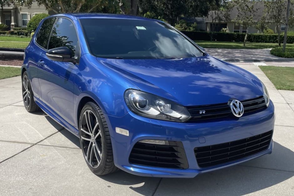 2013 Volkswagen Golf R sold for $16,250