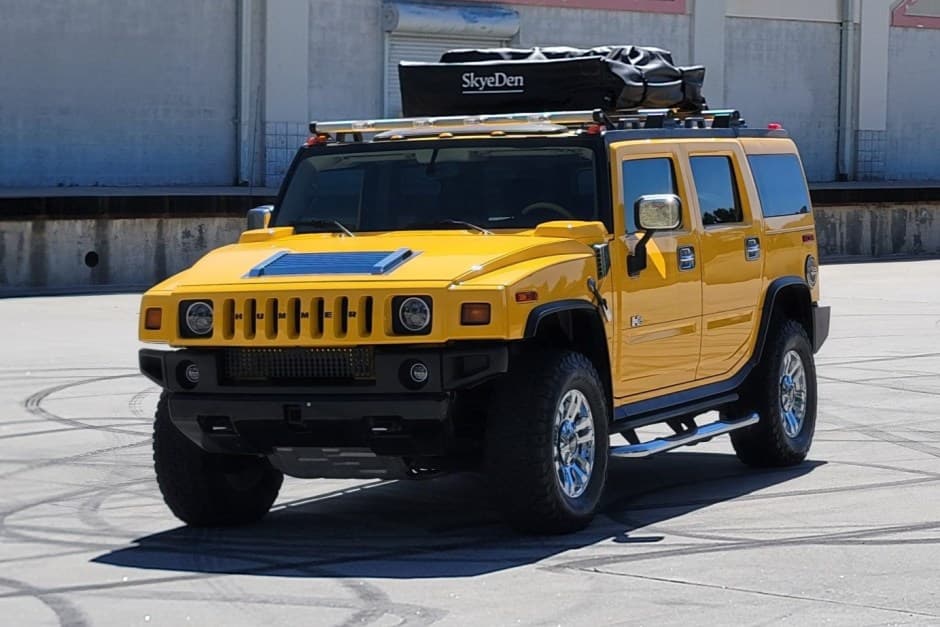2004 Hummer H2 sold for $23,300