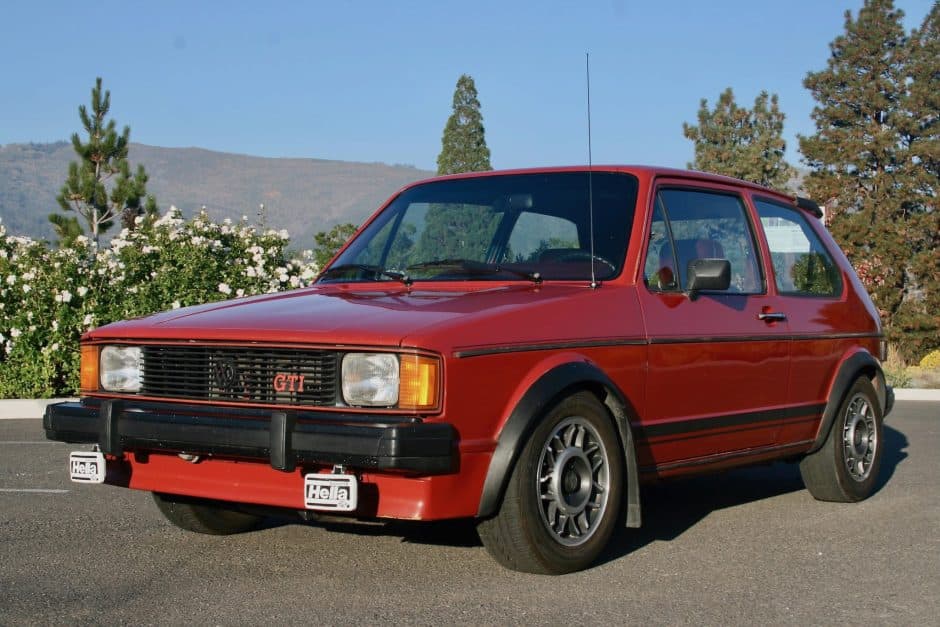 1984 Volkswagen GTI Mk1 sold for $11,500