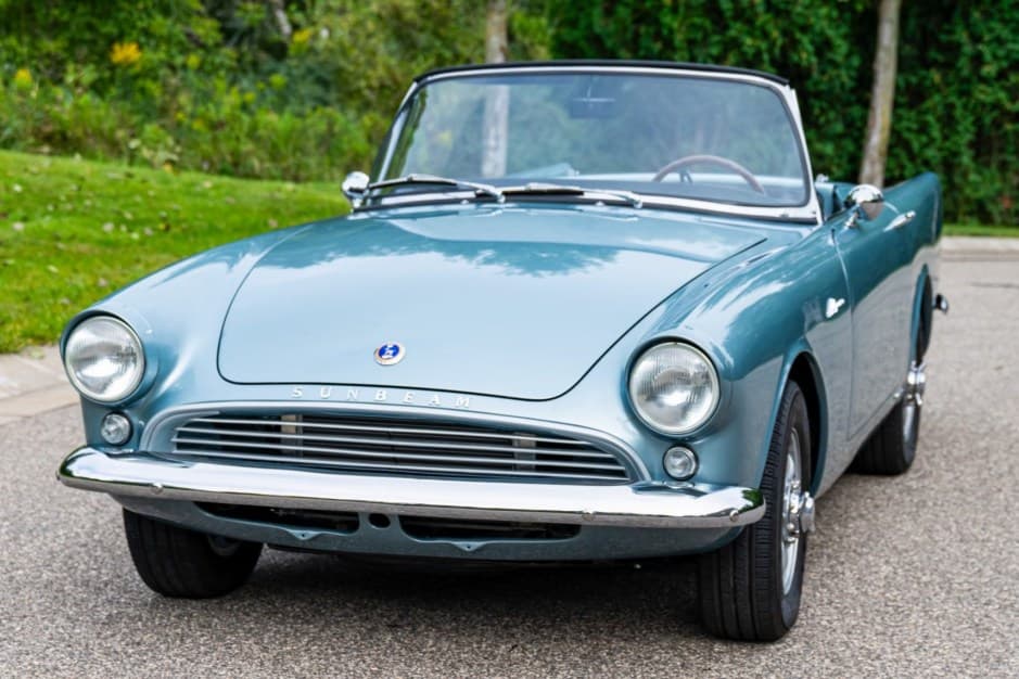 1961 Sunbeam Alpine sold for $16,750