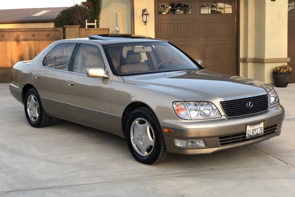 2000 Lexus LS Sedan sold for $13,750